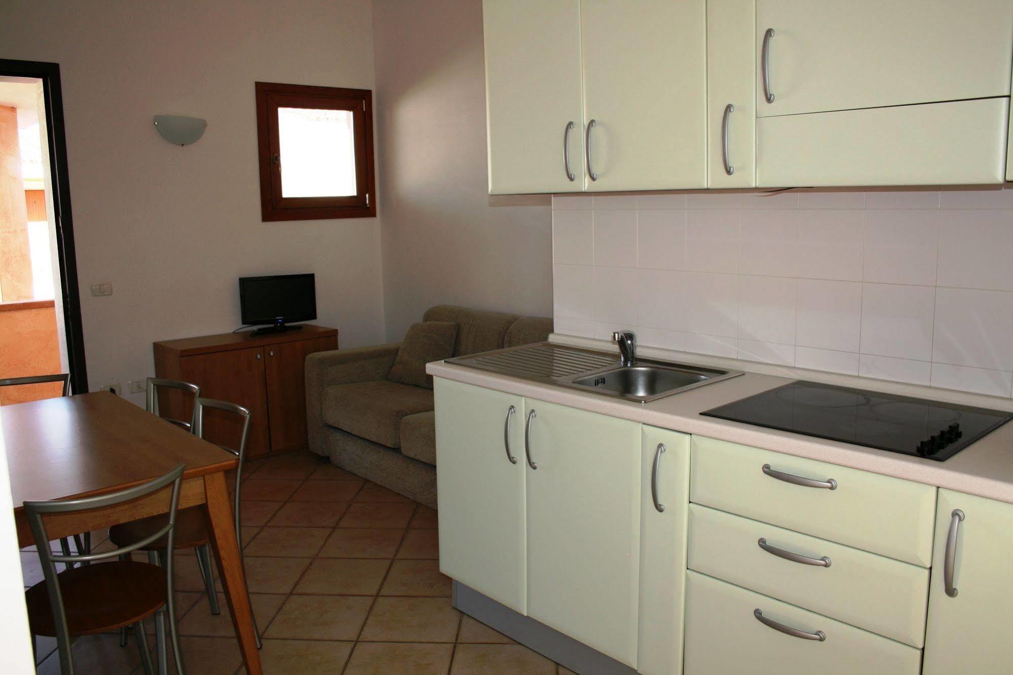 La Reggia Di Nausicaa Aparthotel Santa Teresa Gallura Exterior foto